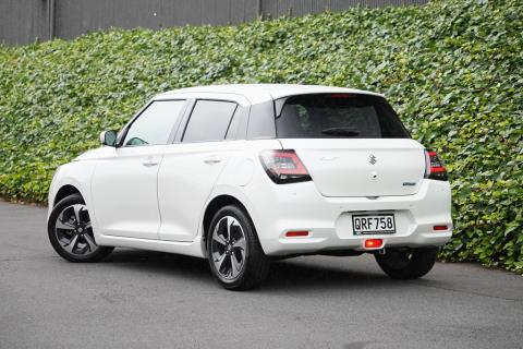 2024 Suzuki Swift RSC Hybrid - Thumbnail