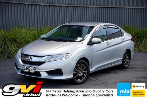 2015 Honda Grace - Thumbnail