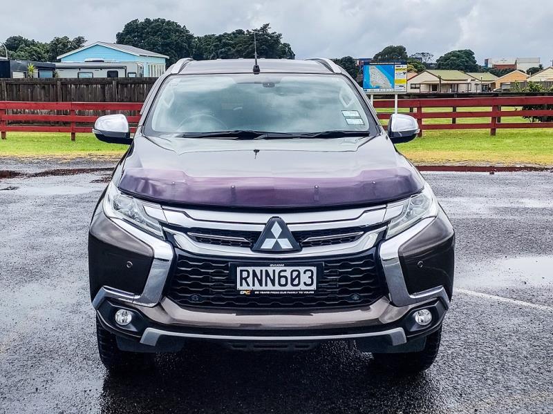 2019 Mitsubishi Pajero Sport VRX
