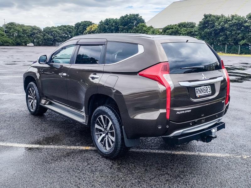 2019 Mitsubishi Pajero Sport VRX
