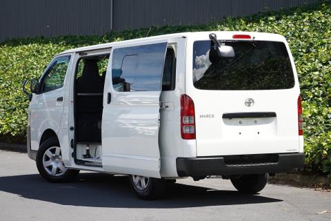 2020 Toyota Hiace ZL 5 Door - Thumbnail
