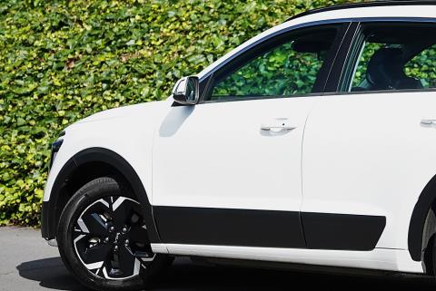 2022 Kia Niro EV Light 460 64kWh - Thumbnail