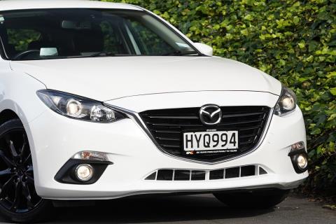 2015 Mazda 3 SP25 / Axela Sport - Thumbnail