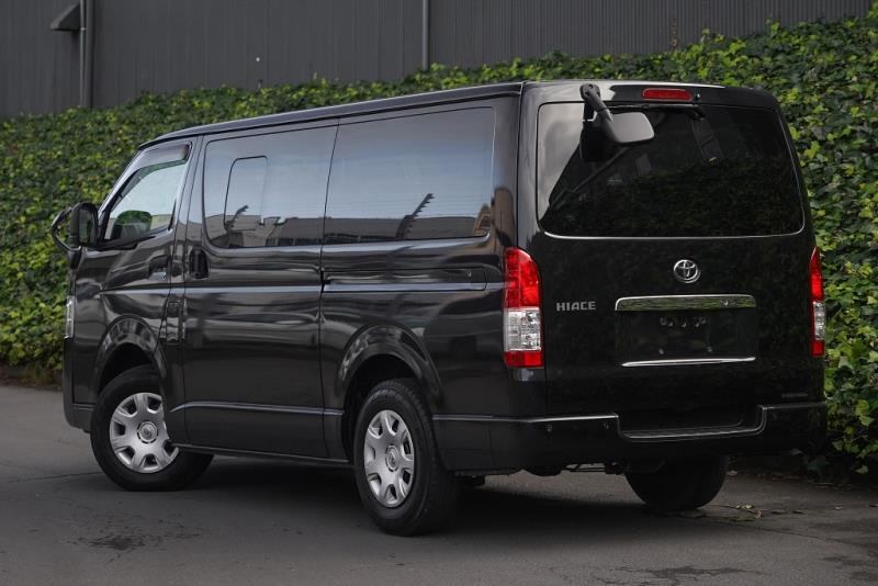 2020 Toyota Hiace GL 5 Door