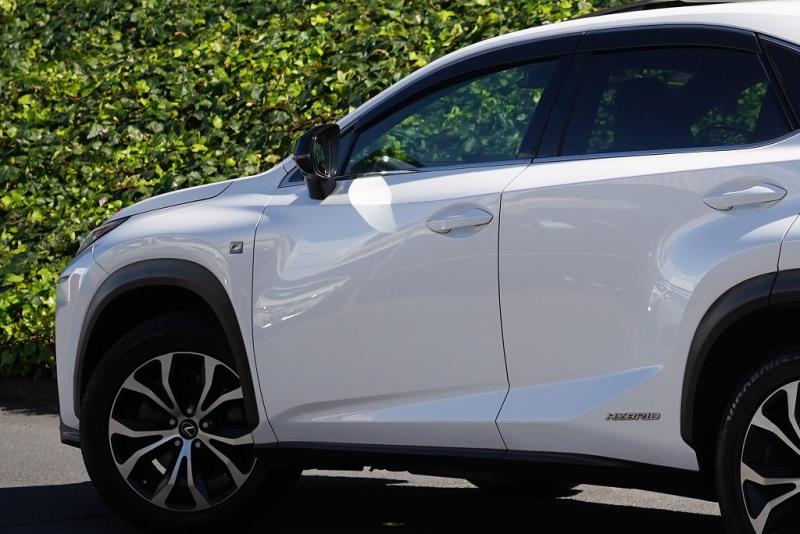 2015 Lexus NX 300h F Sport