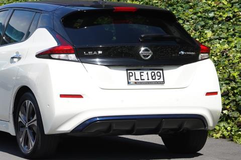 2019 Nissan Leaf 40G 86% SOH - Thumbnail