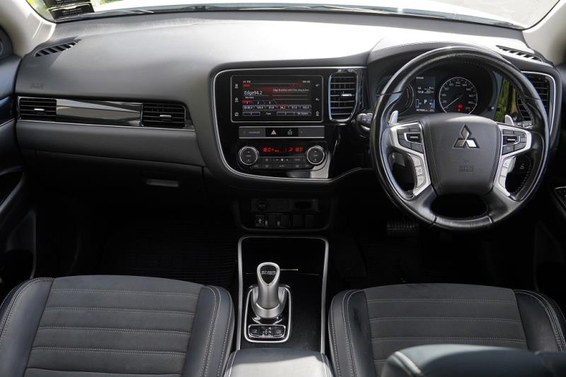 2019 Mitsubishi Outlander XLS PHEV 4WD