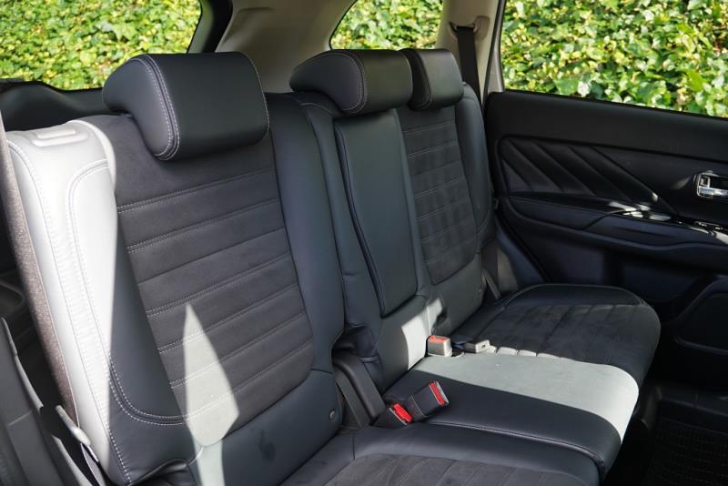 2019 Mitsubishi Outlander XLS PHEV 4WD