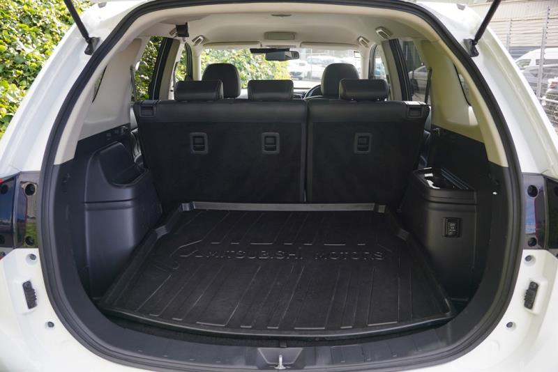 2019 Mitsubishi Outlander XLS PHEV 4WD