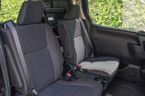 2017 Toyota Voxy Hybrid / Noah X - Thumbnail