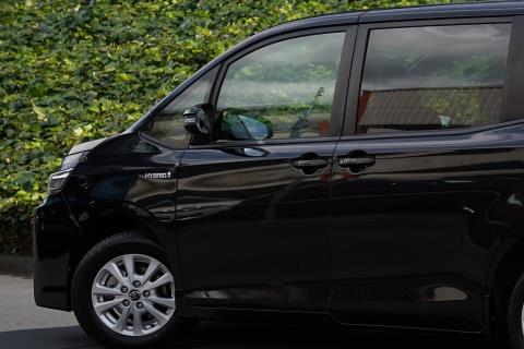 2017 Toyota Voxy Hybrid / Noah X - Thumbnail