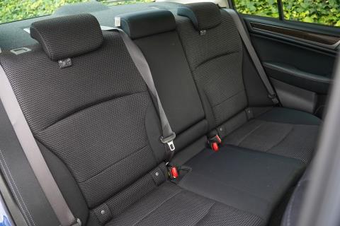 2015 Subaru Legacy 2.5i Sedan - Thumbnail