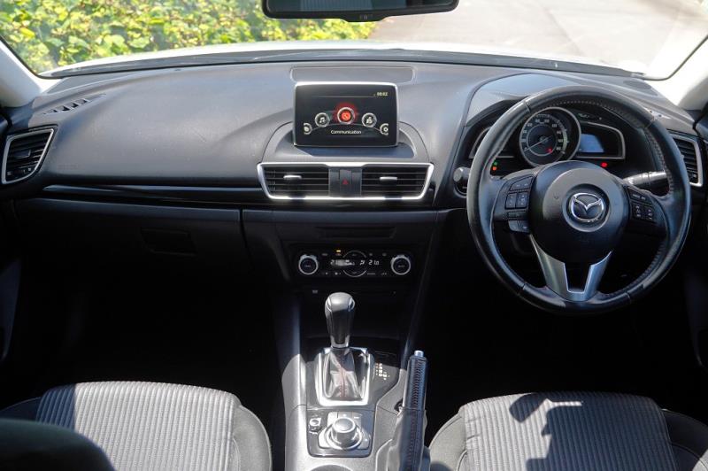 2016 Mazda Axela 20S / 3 Sport