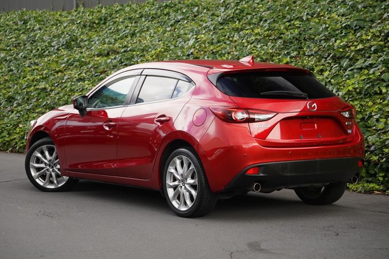 2016 Mazda Axela 20S / 3 Sport