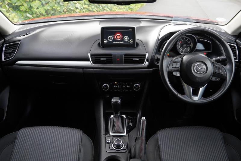 2016 Mazda Axela 20S / 3 Sport