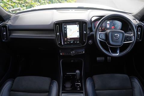 2021 Volvo XC40 T5 AWD R Design - Thumbnail