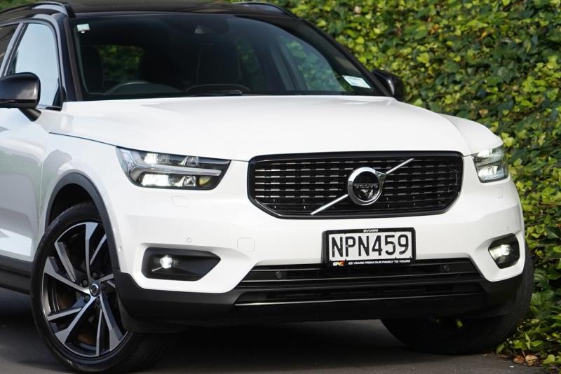 2021 Volvo XC40 T5 AWD R Design