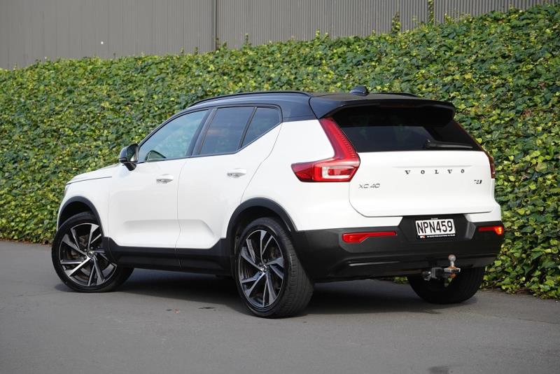 2021 Volvo XC40 T5 AWD R Design