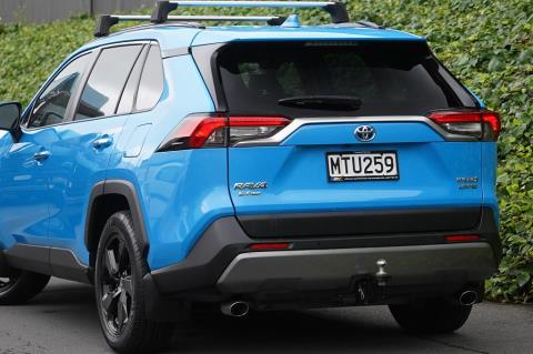 2020 Toyota RAV4 LTD Hybrid E-Four - Thumbnail