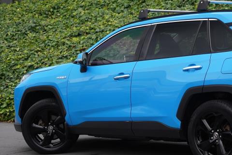 2020 Toyota RAV4 LTD Hybrid E-Four - Thumbnail