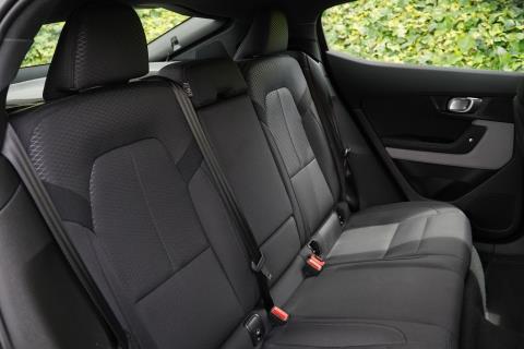 2023 Polestar 2 SRSM 69kWh - Thumbnail