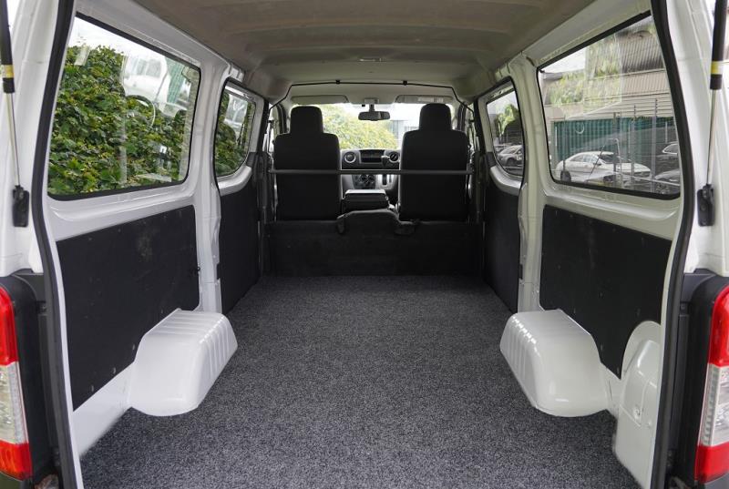 2021 Nissan NV350 / Caravan