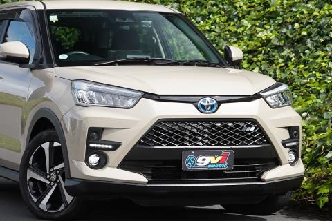 2022 Toyota Raize Hybrid Z - Thumbnail