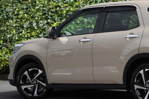 2022 Toyota Raize Hybrid Z - Thumbnail