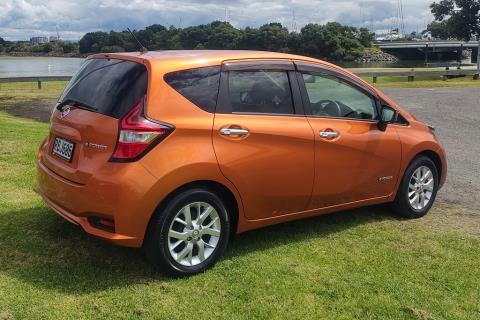 2016 Nissan Note e-Power Medalist - Thumbnail