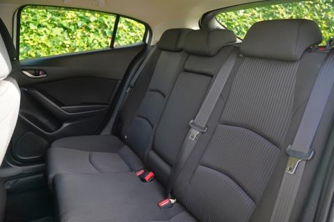 2014 Mazda Axela 20S / 3 Sport - Thumbnail