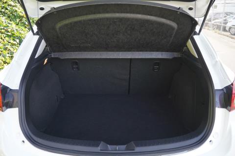 2014 Mazda Axela 20S / 3 Sport - Thumbnail