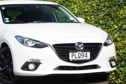 2014 Mazda Axela 20S / 3 Sport - Thumbnail