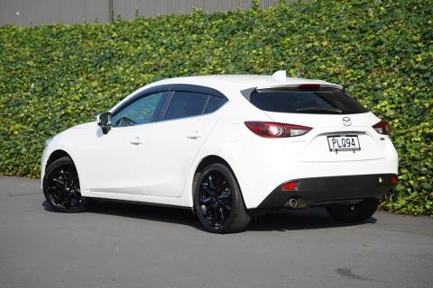 2014 Mazda Axela 20S / 3 Sport - Thumbnail