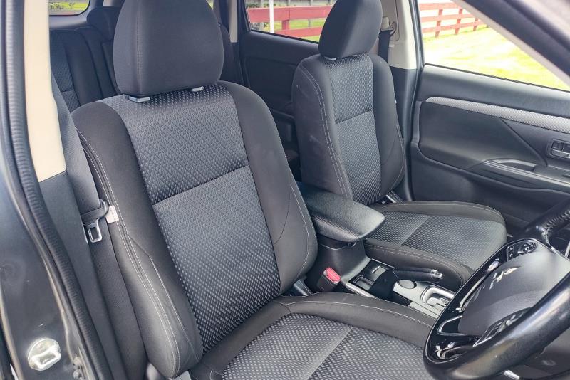 2017 Mitsubishi Outlander LS 2.0P