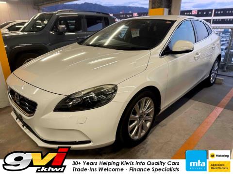 2015 Volvo V40 T4 - Thumbnail
