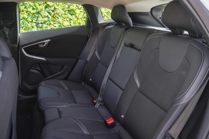 2015 Volvo V40 T4