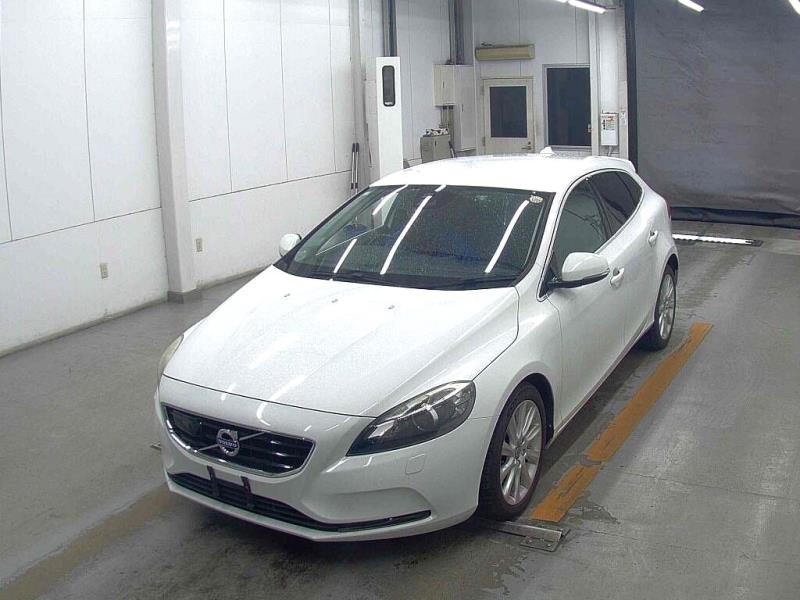 2015 Volvo V40 T4