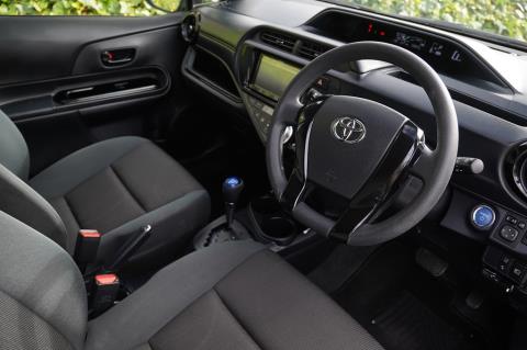 2016 Toyota Aqua Hybrid / Prius C - Thumbnail