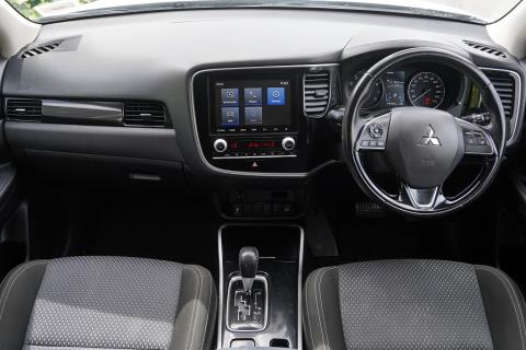 2020 Mitsubishi Outlander LS 2.4P 4WD - Thumbnail