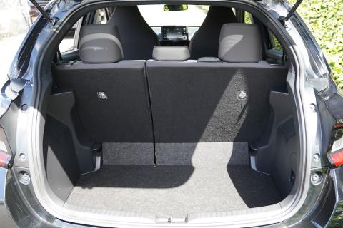 2020 Toyota Yaris / Vitz - Thumbnail