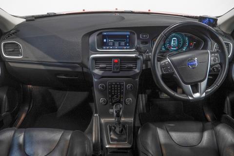 2014 Volvo V40 T4 SE - Thumbnail