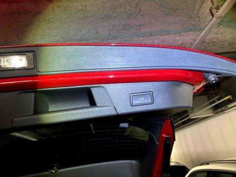 2023 Volkswagen iD.4 Pro 82kWh - Thumbnail