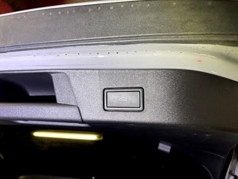 2022 Volkswagen ID.4 Pro 82kWh - Thumbnail