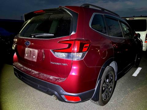 2018 Subaru Forester Premium 4WD - Thumbnail
