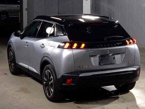 2021 Peugeot e-2008 GT Electric - Thumbnail