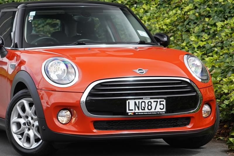 2018 MINI Cooper 5 Door