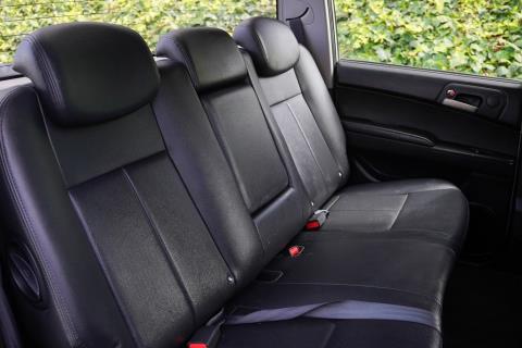 2017 SsangYong Actyon Sports - Thumbnail