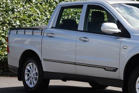 2017 SsangYong Actyon Sports - Thumbnail