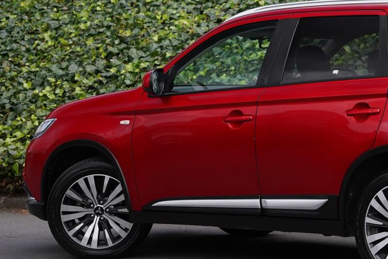 2022 Mitsubishi Outlander LS 7 Seater