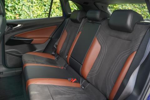 2023 Volkswagen iD.4 Pro 82kWh - Thumbnail